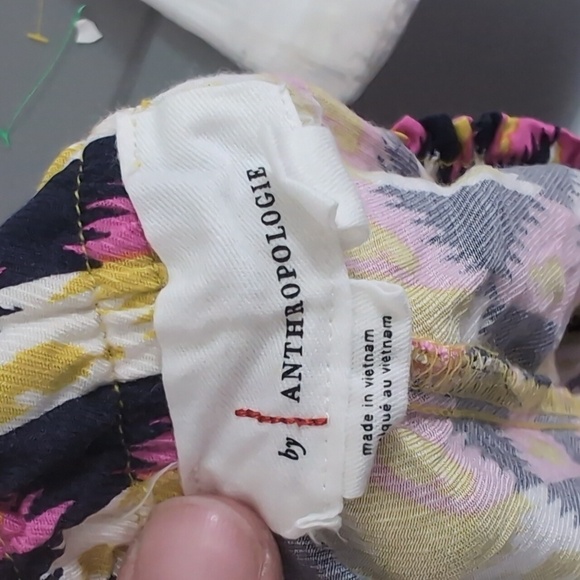 By Anthropologie Easy Traveler Shorts Women's Small Citron Geo Print Viscose - Picture 4 of 6